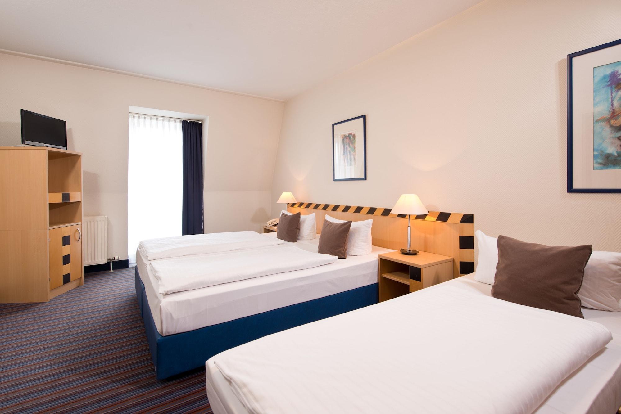 Achat Hotel Dresden Elbufer Esterno foto