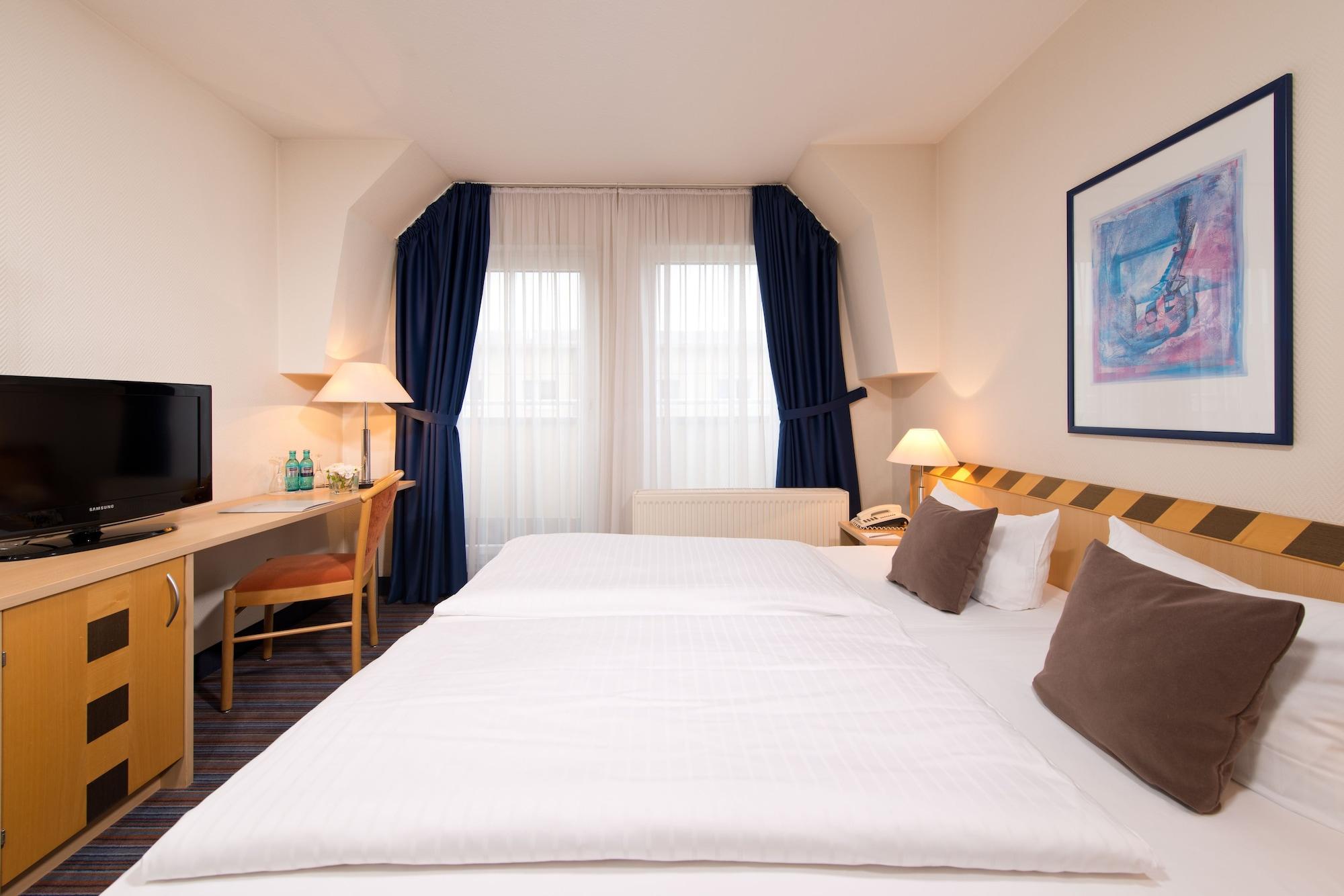 Achat Hotel Dresden Elbufer Esterno foto