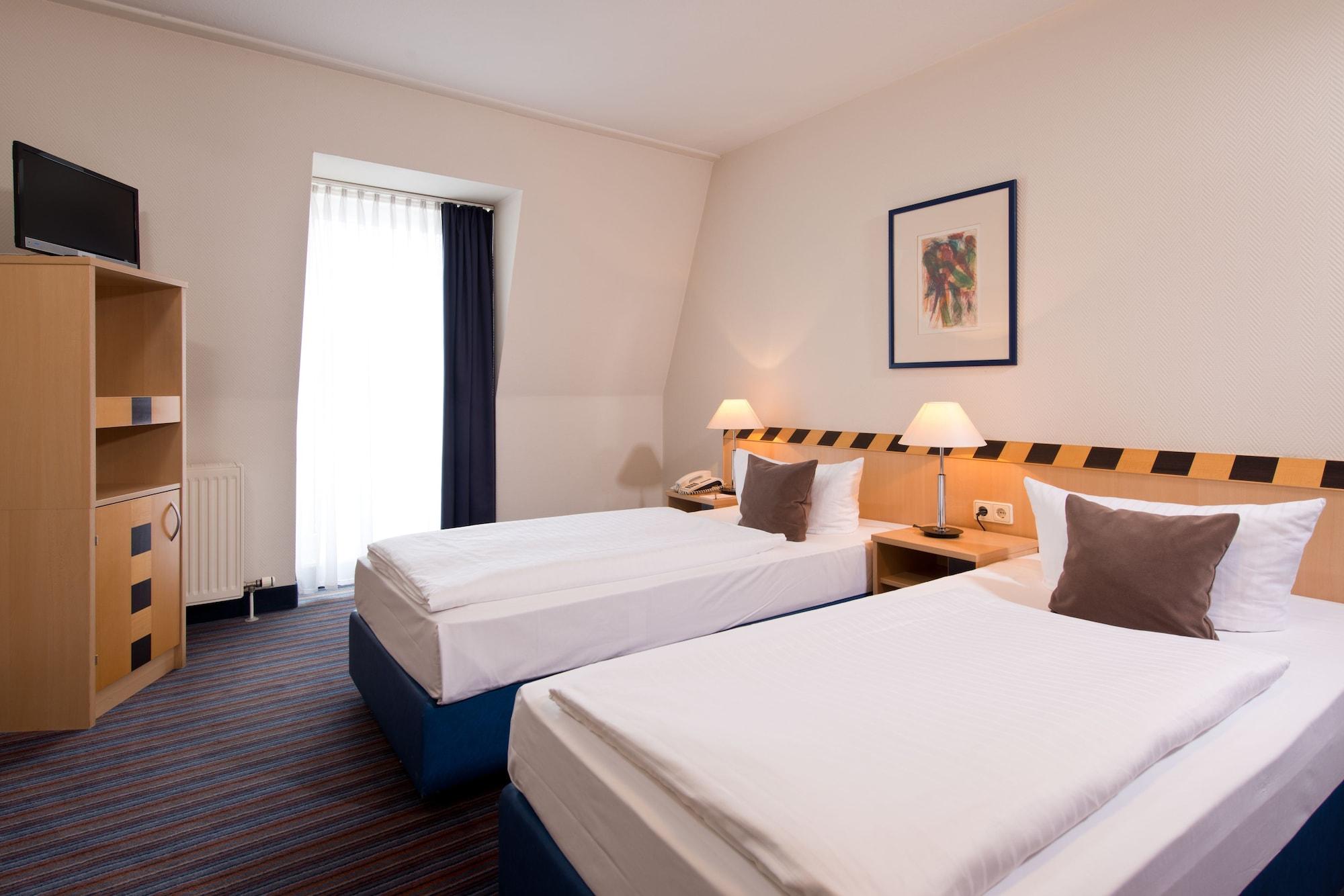 Achat Hotel Dresden Elbufer Esterno foto