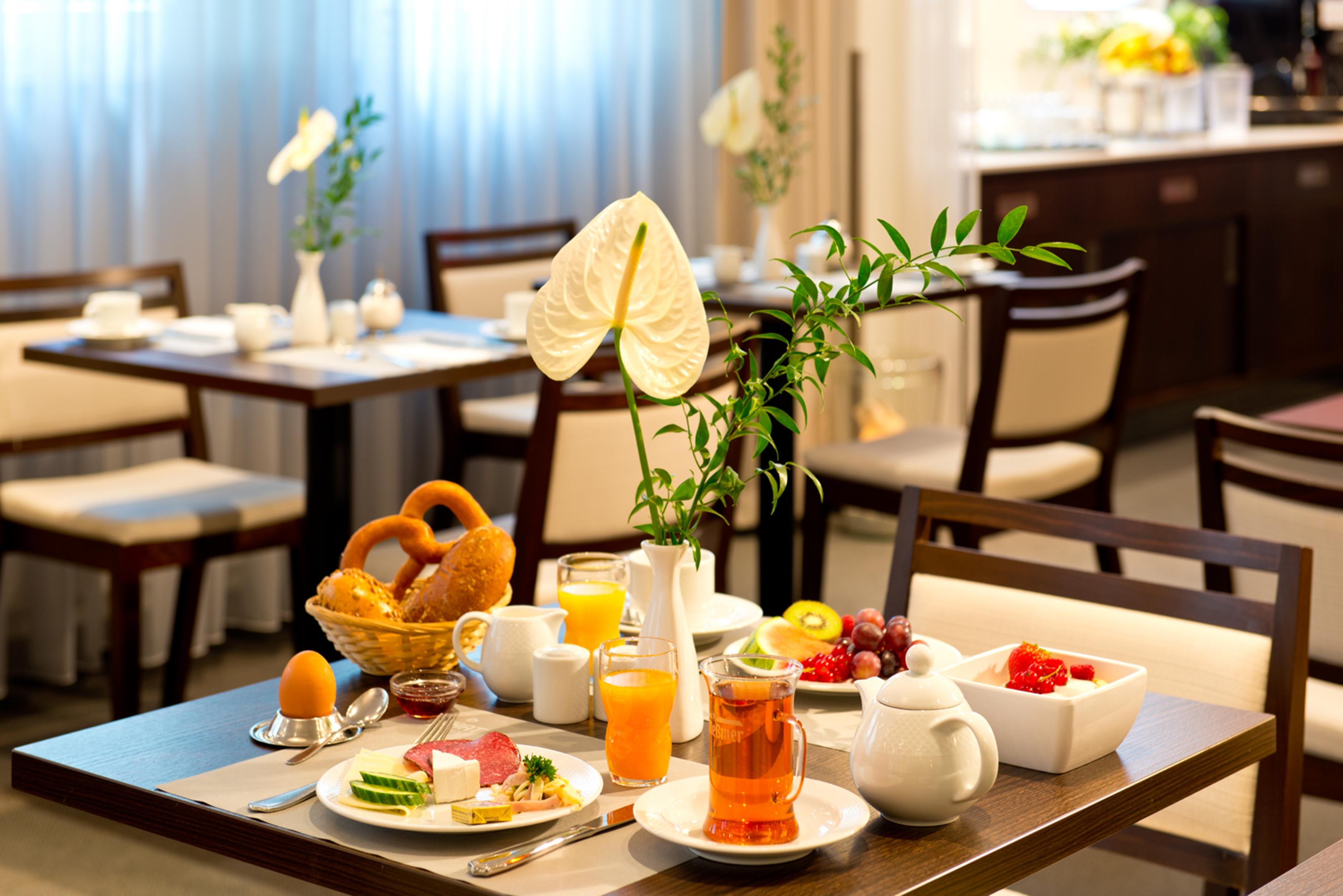 Achat Hotel Dresden Elbufer Esterno foto