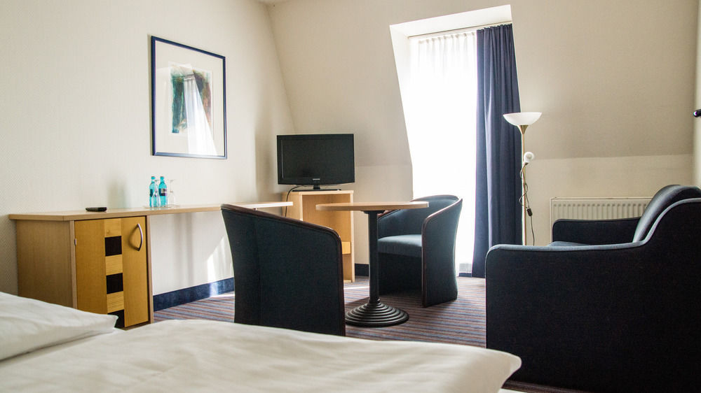 Achat Hotel Dresden Elbufer Esterno foto