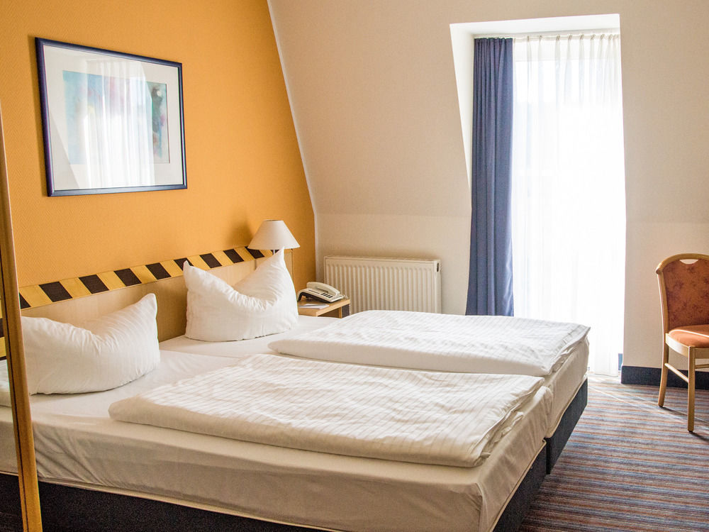 Achat Hotel Dresden Elbufer Esterno foto
